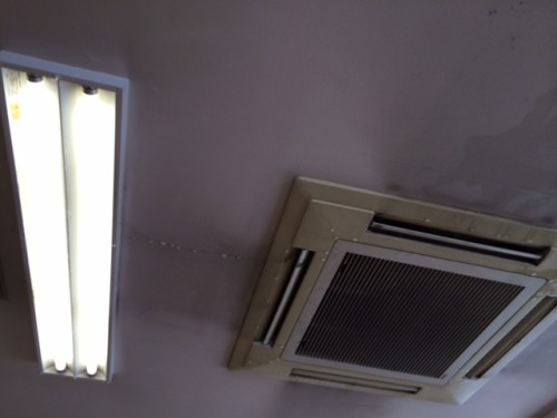 足立区西新井雨漏り⑵