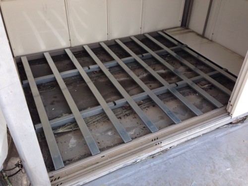 物置解体状況⑴