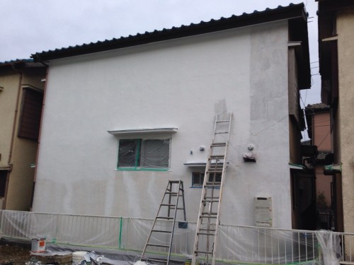 微弾性フィラー塗布⑴