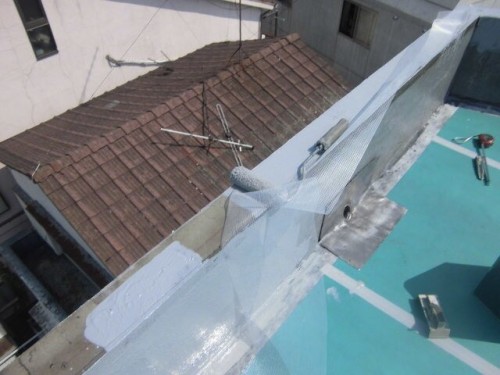 立上りメッシュ補強（天端）