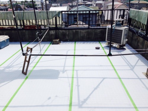 通気緩衝シート張り完了