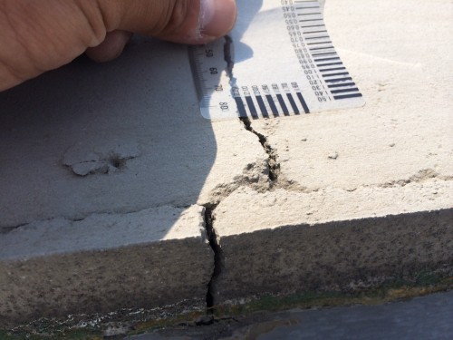 笠木内クラック