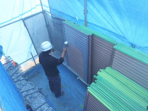 吹き付け中ブース内!cid_06DDCA84-A583-417A-B7CC-8BAAA5A14939