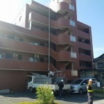 さいたま市緑区東浦和「Mマンション」大規模修繕工事がはじまりました！さいたま市の外壁修繕工事は（株）鈴木工業にお任せください！タイルの剥がれなどはこちら→０１２０－５９０－１１５までご連絡ください！