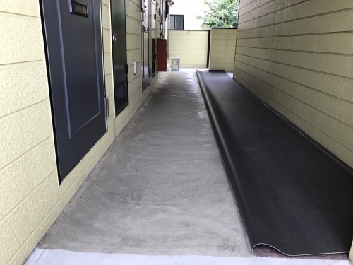 %e3%83%99%e3%83%ab%e3%83%94%e3%82%a2%e7%ab%b9%e3%83%8e%e5%a1%9a%e8%b6%b3%e7%ab%8b%e5%8c%ba%e4%bc%8a%e8%88%885-5-23_8030