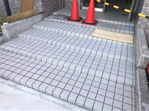 %e3%80%90pt%e3%80%91%e3%82%a8%e3%83%b3%e3%83%88%e3%83%a9%e3%83%b3%e3%82%b9%e5%ba%8a%e3%82%bf%e3%82%a4%e3%83%ab%e5%bc%b5%e6%9b%bf%e3%81%88_161221_0073