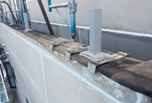 笠木修繕作業(株)鈴木工業３