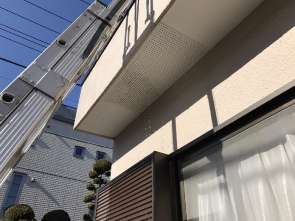 雨漏りが発生してるベランダの防水工事（通気緩衝工法）｜さいたま市浦和区の戸建住宅にて雨漏り修理
