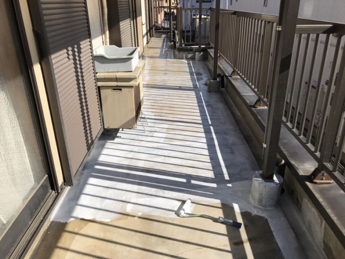 雨漏りが発生してるベランダの防水工事（通気緩衝工法）｜さいたま市浦和区の戸建住宅にて雨漏り修理