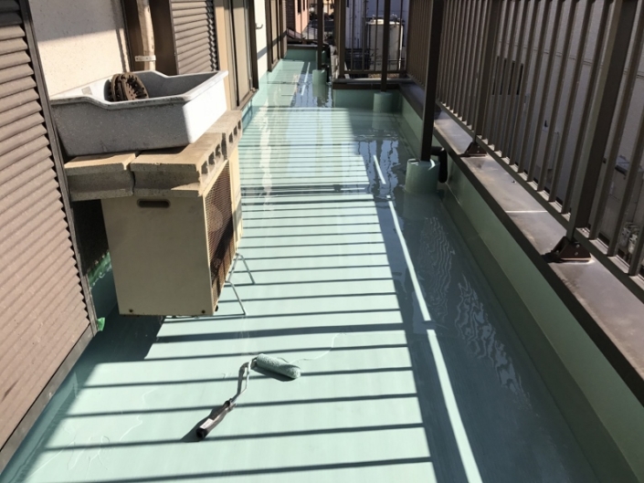 雨漏りが発生してるベランダの防水工事（通気緩衝工法）｜さいたま市浦和区の戸建住宅にて雨漏り修理