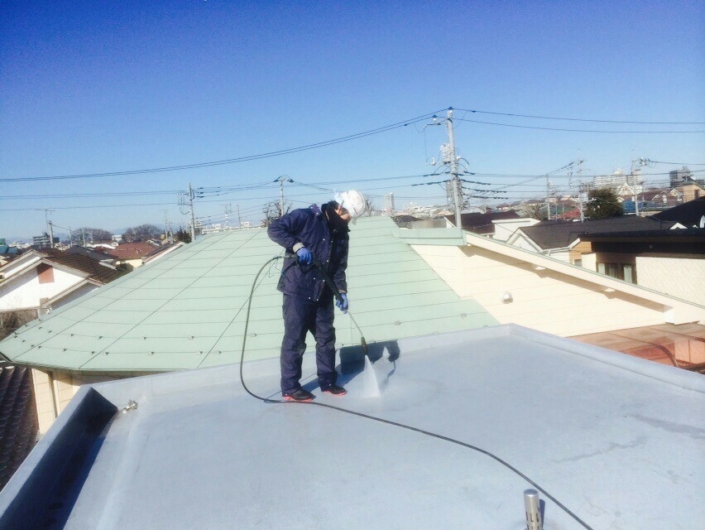雨漏りが原因の屋上防水工事（ウレタン防水）｜東京都練馬区のI様邸にて雨漏り修理