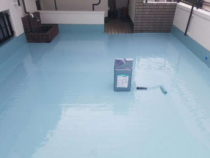 防水シート劣化による屋上の雨漏り修理(通気緩衝工法)|茨城県桜川市のT様邸にて防水工事