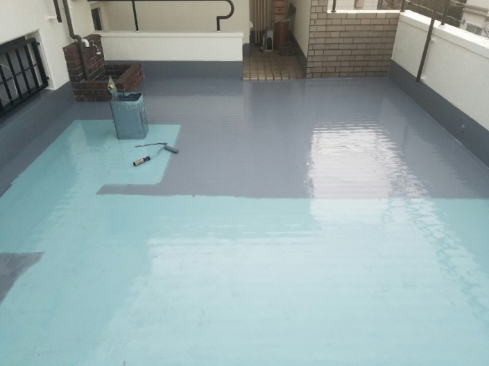 防水シート劣化による屋上の雨漏り修理(通気緩衝工法)|茨城県桜川市のT様邸にて防水工事