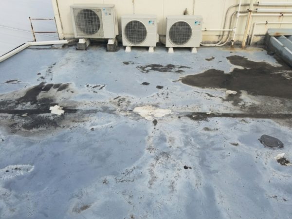 雨漏りによる屋上のウレタン防水工事｜埼玉県久喜市江面のS商会ビル