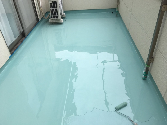 平場のウレタン2層目の塗布