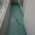 ベランダにウレタン2層目の塗装｜杉並区井草のS様邸にて雨漏り修理「2日目」
